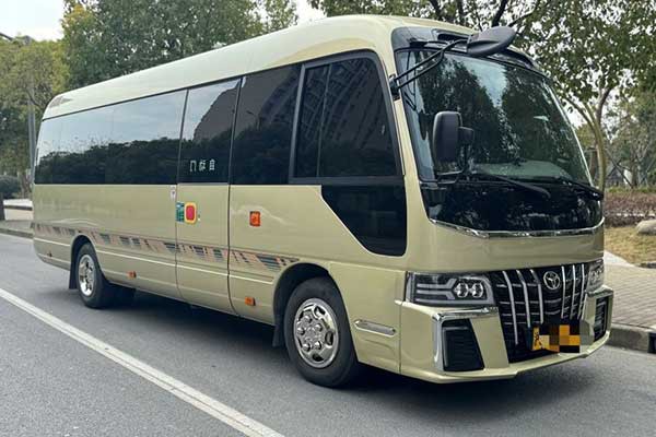 11座豪华考斯特