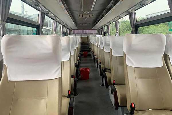 大巴车35座
