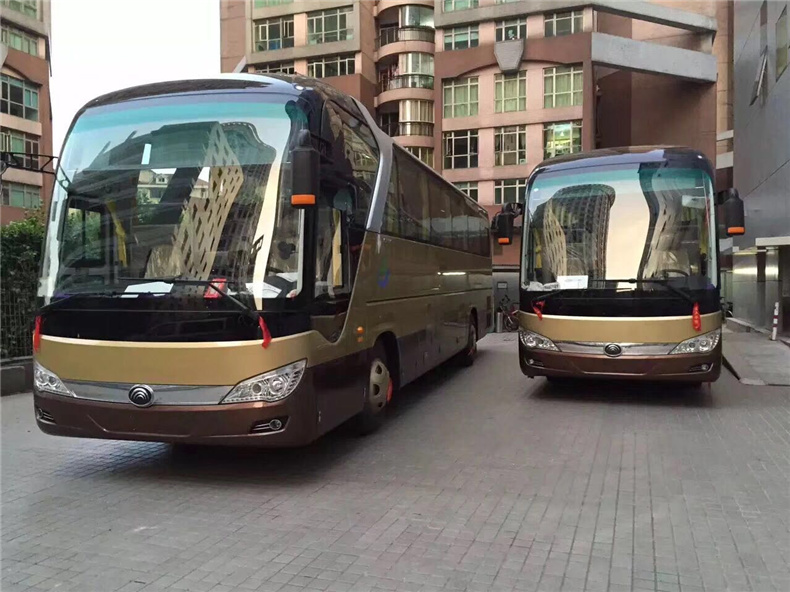 上海租大巴车多少钱一天？